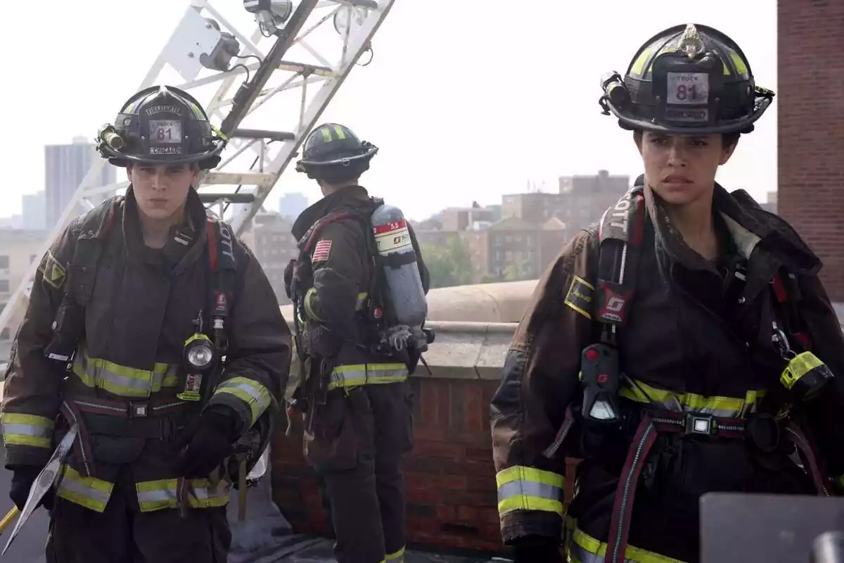 Bomberos en la temporada 10 de Chicago Fire en Divinity