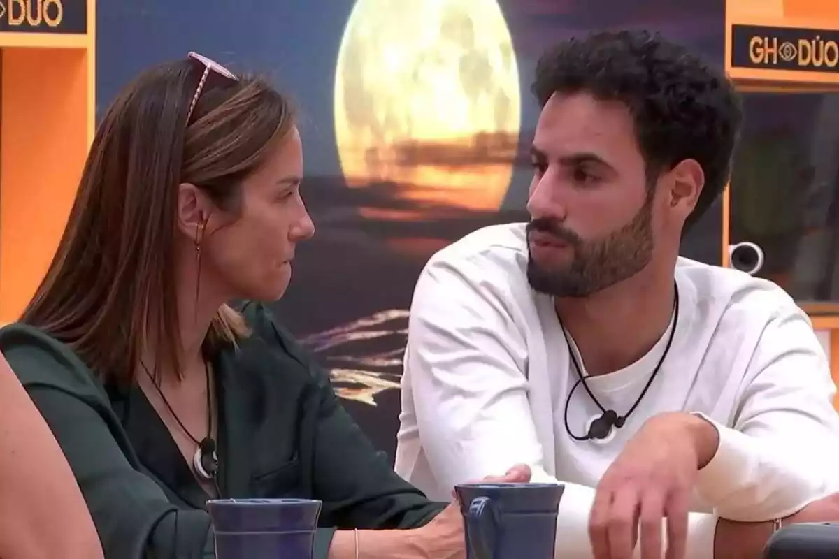 Captura de Elena Rodríguez y Asraf Beno llorando en la casa de GH DÚO