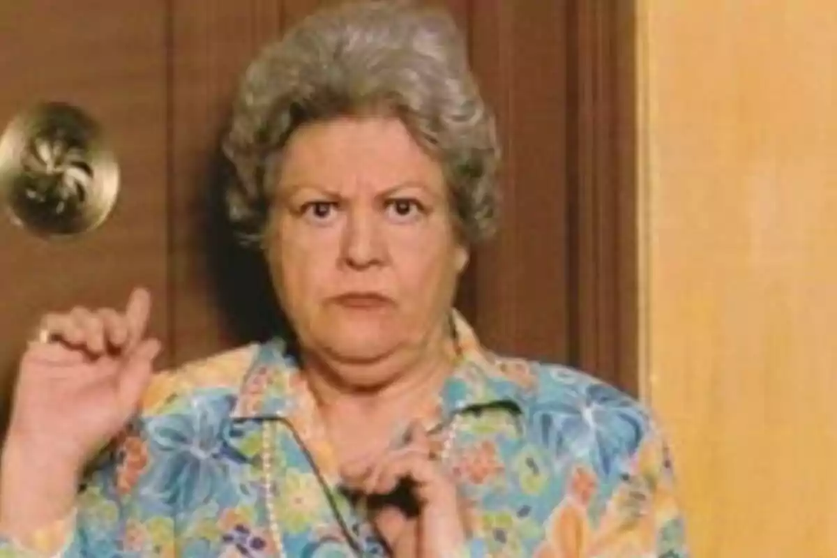Emma Penella en Aquí no hay quien viva de Antena 3 Emma Penella en Aquí no hay quien viva de Antena 3