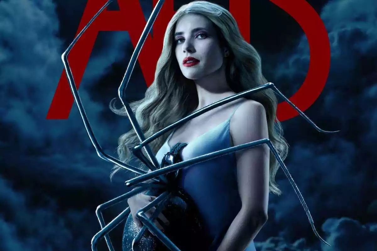 Emma Roberts en el cartel de American Horror Story: Delicate