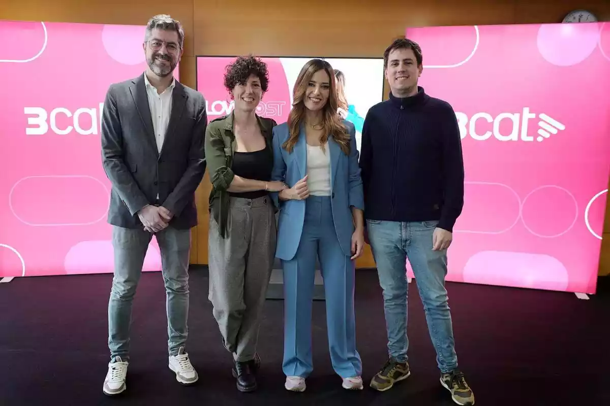 Foto de Cristian Trepat, Ana Jove, Núria Marin y Adrià Serra en la presentación de Love Cost en 3Cat