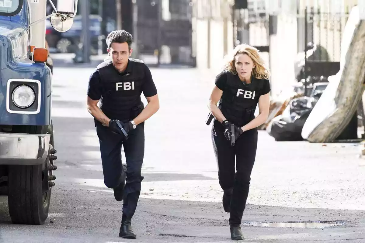 Actores de la quinta temporada de FBI en su estreno en Energy