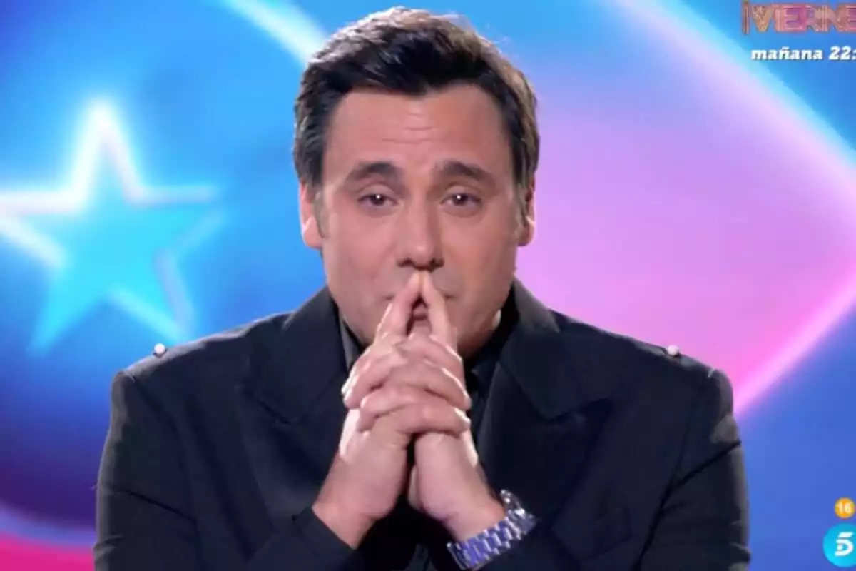Captura de Ion Aramendi llorando en el debate final de GH VIP