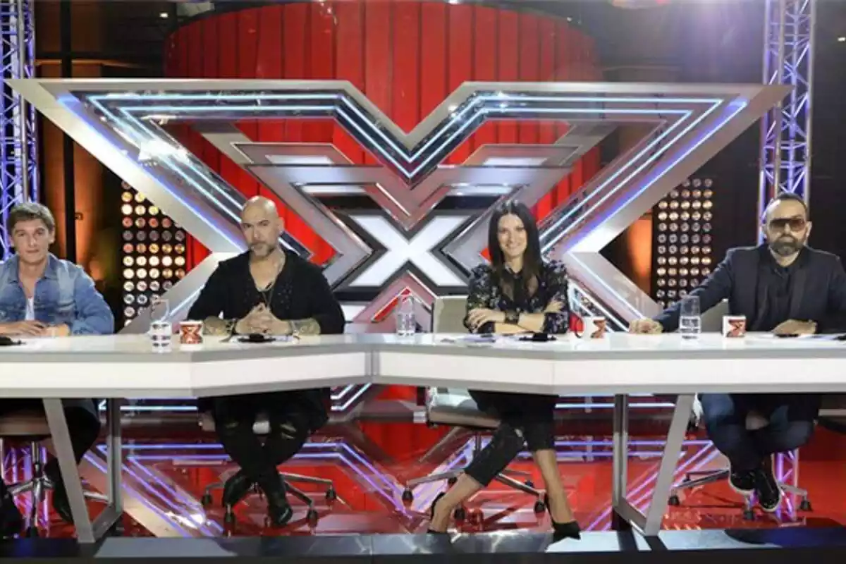 Fotografía de Laura Pausini, Risto Mejide, Xavi Martínez y Fernando Montesinos como jurado de de Factor X en Telecinco