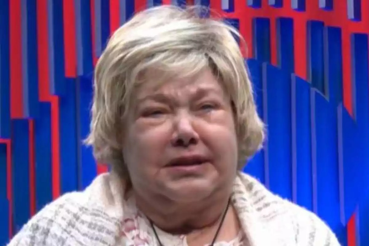 Karina llorando en el confesionario de GH VIP durante el segundo debate