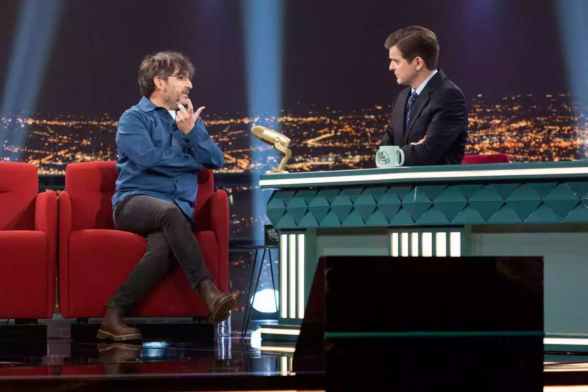 Fotografía de Jordi Évole en Late Xou con Marc Giró en RTVE