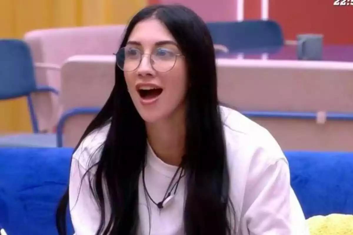 Naomi Asensi con la boca abierta durante la emisión de GH VIP: Última Hora