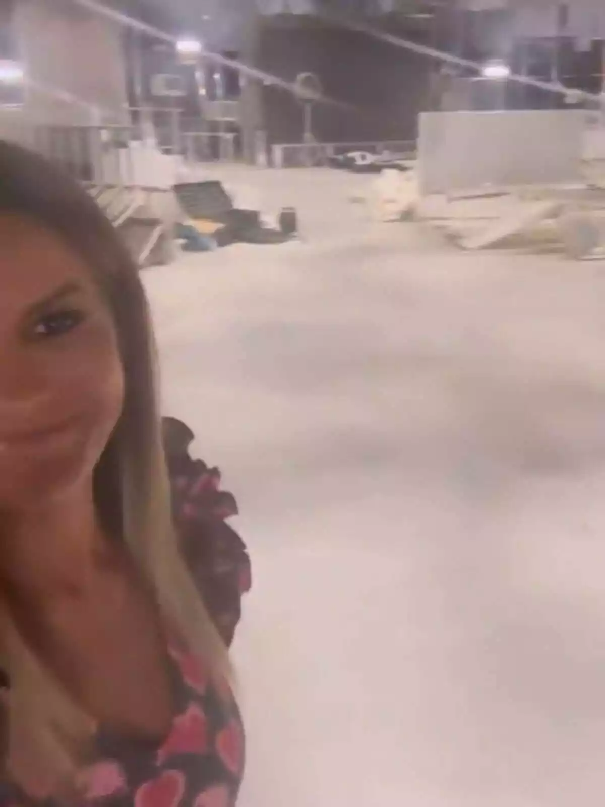 Marta López con el plató de Sálvame desmontado sin el decorado