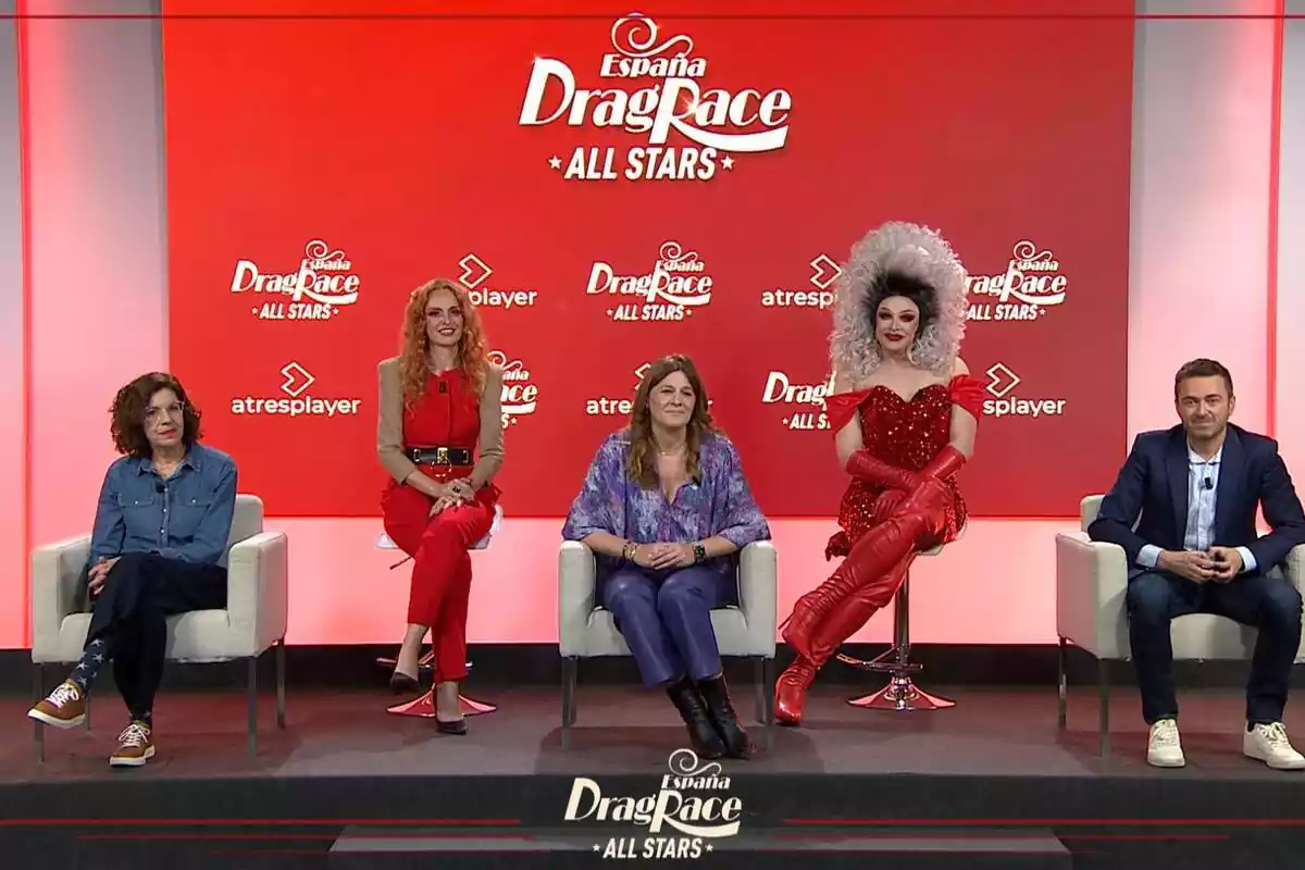Captura de la rueda de prensa de Drag Race: All Stars con Carmen Ferreiro, Emilio Sánchez Zaballos, Supremme de Luxe y Ana Locking