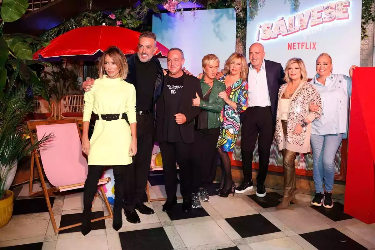 María Patiño, Kiko Hernández, Víctor Sandoval, Chelo García-Cortés, Lydia Lozano, Kiko Matamoros, Terelu Campos y Belén Esteban en la presentación del reality de Netflix '¡Sálvese quien pueda!'