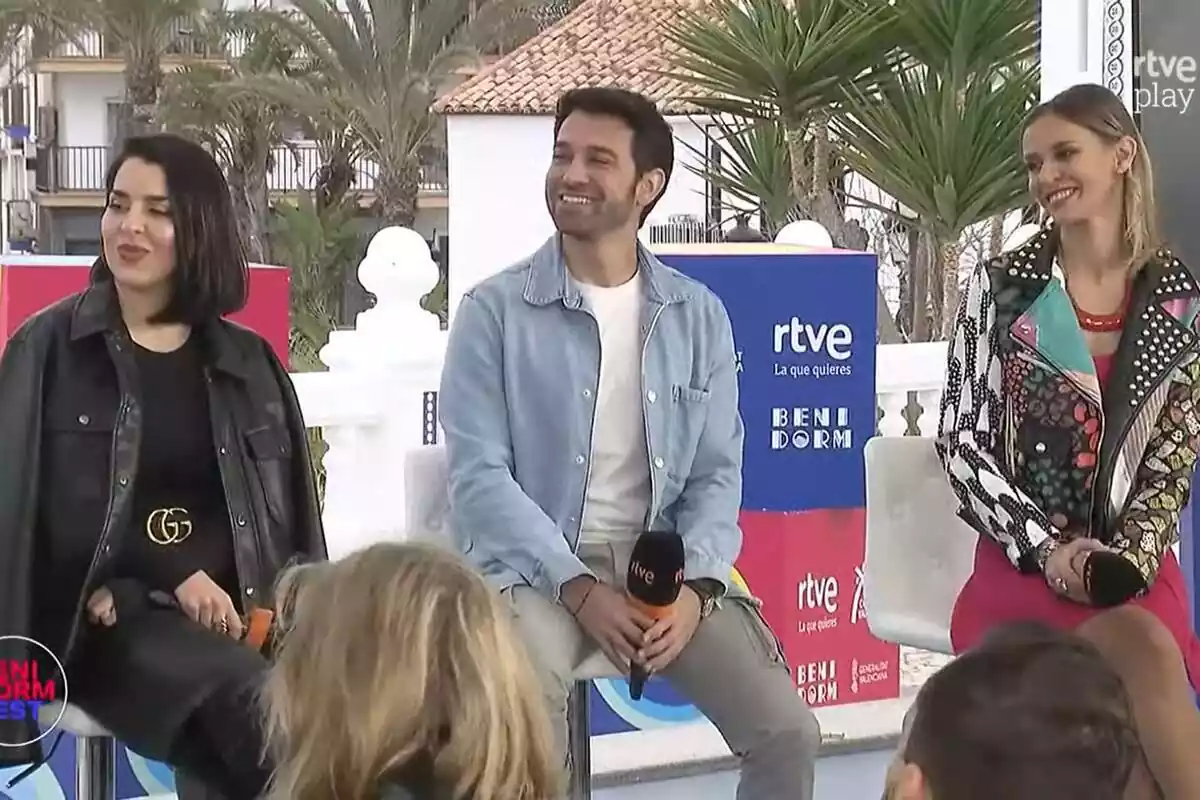 Captura de Ruth Lorenzo, Marc Calderó y Ana Prada en la rueda de prensa del Benidorm Fest en RTVE