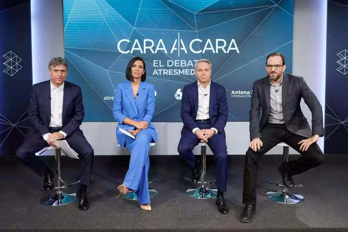 Santiago González, César González Antón, Ana Pastor y Vicente Vallés en la presentación del debate